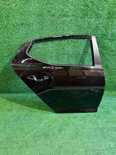 VRATA ZADNJA DESNA KIA OPTIMA III LIMUZINA / SEDAN NR.267