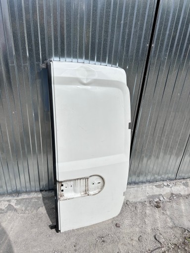 VRATA ZADNJA DESNA FIAT DOBLO II REDIZAJN OPEL COMBO NR.0