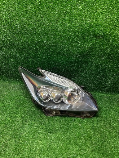 FAR DESNA STRANA TOYOTA PRIUS III FULL LED