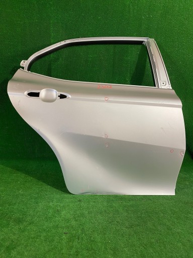 VRATA ZADNJA DESNA STRANA ZADNJI TOYOTA CAMRY VIII NR.2302