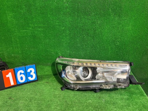 FAR DESNA STRANA TOYOTA HILUX VIII NR163