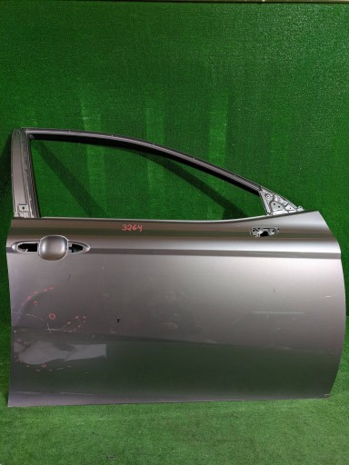 VRATA DESNA  PREDNJA STRANA TOYOTA CAMRY VIII 18- NR.3264