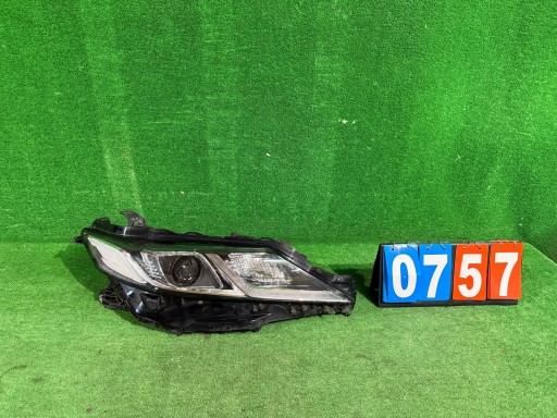 FAR DESNA STRANA TOYOTA CAMRY VIII FULL LED 81110-33A20 NR.757
