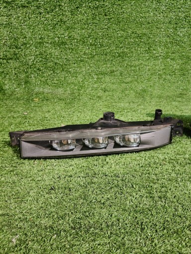 MAGLENKA DESNA STRANA LAMPA FAR BMW F06 F12 F13 NR.135