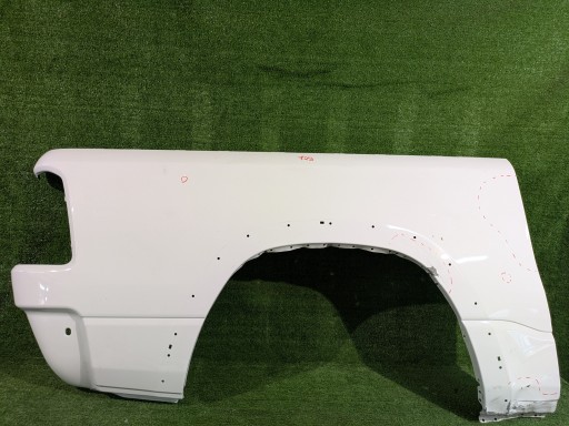 BLATOBRAN ZADNJI DESNA STRANA ČETVRTINA DODGE RAM 1500 USA 19- NR.B729