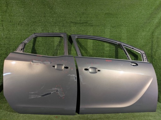 VRATA ZADNJA DESNA STRANA ZADNJI OPEL MERIVA B NR.4899