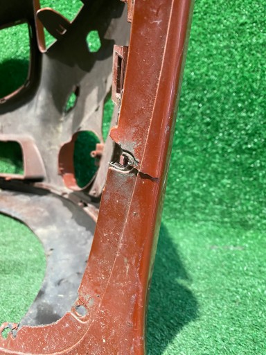 BRANIK PREDNJA STRANA VOLVO C30 REDIZAJN 10-12 NR.2990