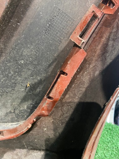 BRANIK PREDNJA STRANA VOLVO C30 REDIZAJN 10-12 NR.2990