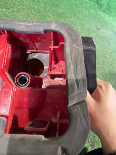LAMPA FAR ZADNJA DESNA STRANA VW JETTA 5C LAMPA FAR ZADNJA DESNA STRANA VW JETTA 5C