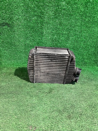 INTERCOOLER MASERATI QUATTROPORTE LIJEVA STRANA NR.116 INTERCOOLER MASERATI QUATTROPORTE LIJEVA STRANA NR.116