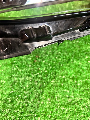 STAKLO FARA DESNA STRANA LEXUS LS 18-