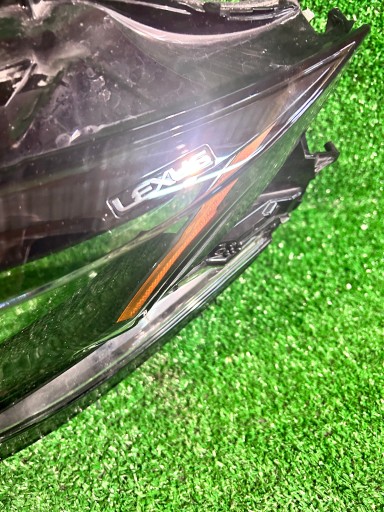 STAKLO FARA LIJEVA STRANA LEXUS LS 18-