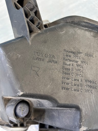 MAGLENKA DESNA STRANA DRL LEXUS NX NR.00