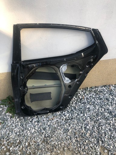 VRATA DESNA STRANA ZADNJI KIA OPTIMA III NR.00 VRATA DESNA STRANA ZADNJI KIA OPTIMA III NR.00