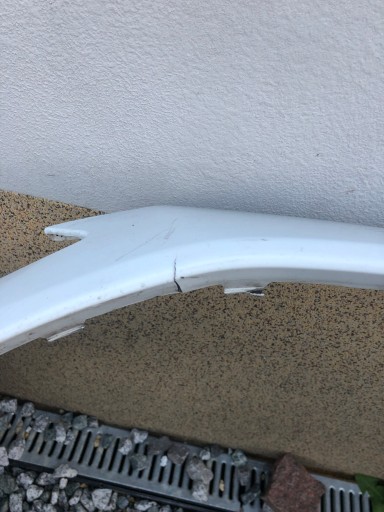 BRANIK PREDNJA STARIRANA FORD MONDEO MK5 FUSION STARI TITANIUM NR.00