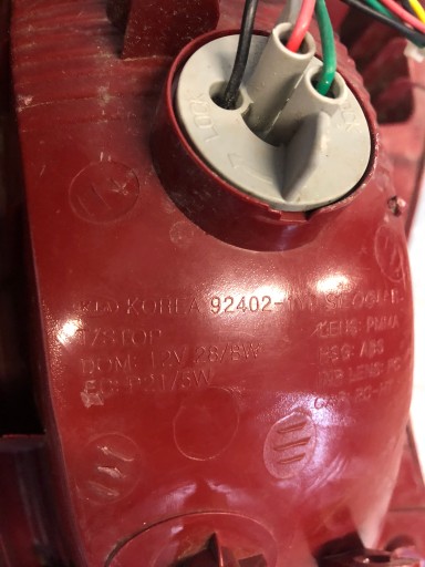 KIA PICANTO II LAMPA FAR DESNA STRANA ZADNJI KIA PICANTO II LAMPA FAR DESNA STRANA ZADNJI