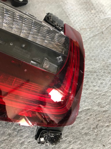 LAMPA FAR ZADNJI LIJEVA STRANA DESNA BMW I3 NR.00
