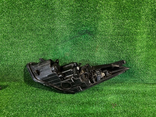FAR DESNA STRANA HYUNDAI ELANTRA 11- 92102-3X FAR DESNA STRANA HYUNDAI ELANTRA 11- 92102-3X