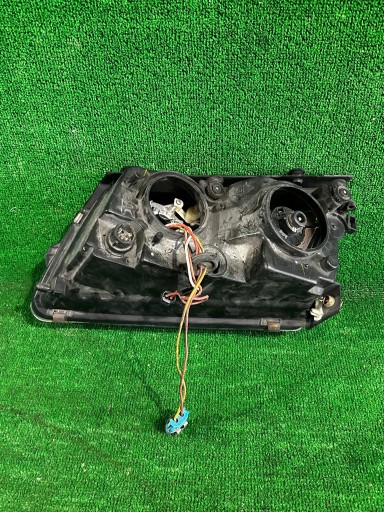 FAR DESNA STRANA VW PASSAT B5 XENON