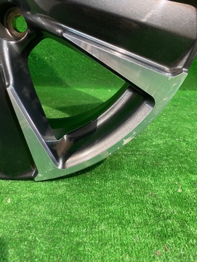 ALUMINIJSKA FELGA LEXUS UX 18” 7J ET45 NR.F068 ALUMINIJSKA FELGA LEXUS UX 18” 7J ET45 NR.F068