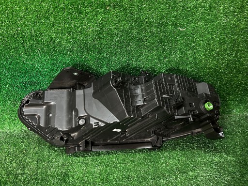FAR DESNA STRANA ALFA ROMEO TONALE NR.R FAR DESNA STRANA ALFA ROMEO TONALE NR.R