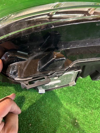 FAR DESNA STRANA RENAULT KOLEOS II REDIZAJN 19-