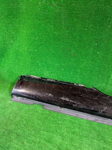 LAJSNA PRAGA DESNA STRANA BENTLEY CONTINENTAL GT NR.068