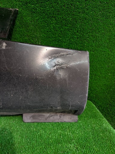 LAJSNA PRAGA DESNA STRANA BENTLEY CONTINENTAL GT NR.068