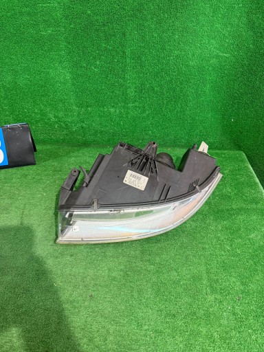 FAR DESNA STRANA VW PASSAT B5
