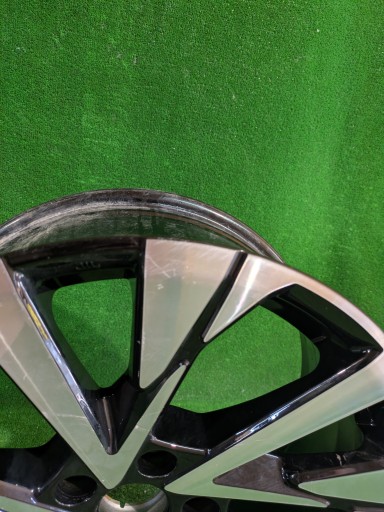 ALUMINIJSKA FELGA LEXUS NX 18 ALUMINIJSKA FELGA LEXUS NX 18