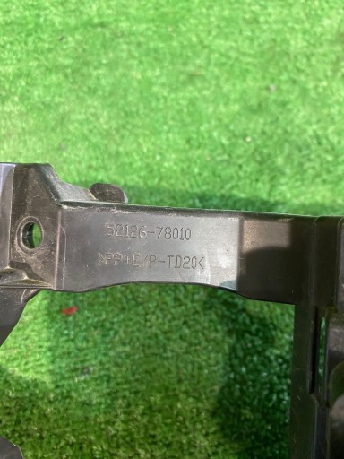 MAGLENKA LIJEVA STRANA LAMPA FAR LEXUS RX V 22- NR.65