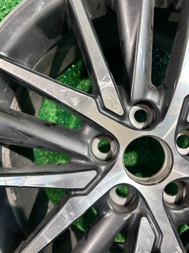 ALUMINIJSKA FELGA TOYOTA CAMRY LEXUS 18” 8J ET50 NR.002