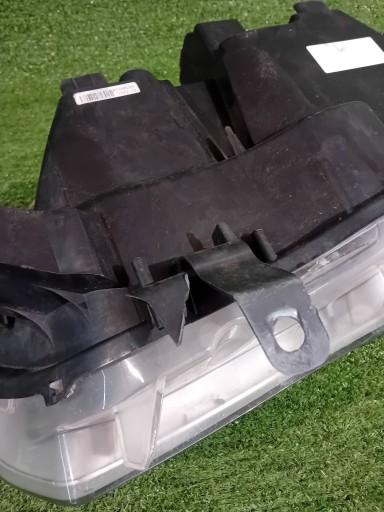 FAR DESNA STRANA PREDNJA CITROEN C4 II DS4 10- NR.975