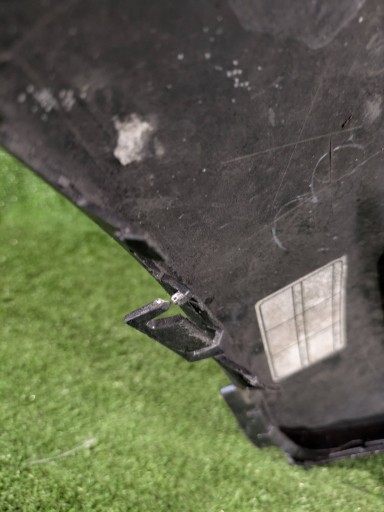 BRANIK PREDNJA STRANA VOLVO C30 REDIZAJN 10-13 NR.8440