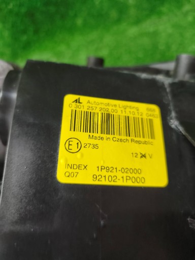 FAR DESNA STRANA PREDNJA KIA VENGA NR.R1214