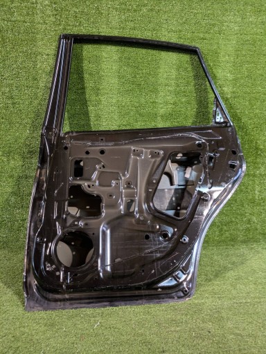 VRATA ZADNJA DESNA STRANA ZADNJI SUBARU IMPREZA III 09- NR.D4654 VRATA ZADNJA DESNA STRANA ZADNJI SUBARU IMPREZA III 09- NR.D4654