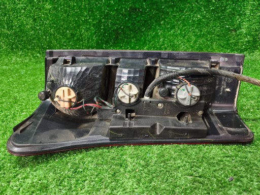LAMPA FAR ZADNJI ZADNJA DESNA STRANA ISUZU D-MAX II 12- NR.L215 LAMPA FAR ZADNJI ZADNJA DESNA STRANA ISUZU D-MAX II 12- NR.L215