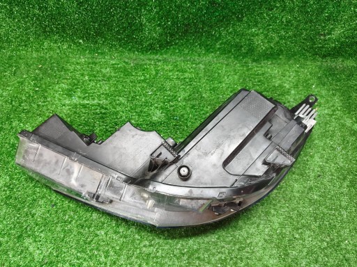 FAR DESNA STRANA PREDNJA HYUNDAI ELANTRA VII 20- FULL LED NR.R1606 FAR DESNA STRANA PREDNJA HYUNDAI ELANTRA VII 20- FULL LED NR.R1606