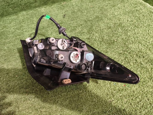 LAMPA FAR ZADNJI ZADNJA DESNA STRANA HYUNDAI ELANTRA VII 20- NR.327 LAMPA FAR ZADNJI ZADNJA DESNA STRANA HYUNDAI ELANTRA VII 20- NR.327
