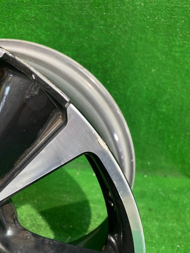 ALUMINIJSKA FELGA LEXUS UX 18” 7J ET45 NR.F068 ALUMINIJSKA FELGA LEXUS UX 18” 7J ET45 NR.F068