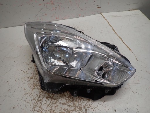 LAMPA FAR PREDNJI DESNI SUZUKI SWIFT MK8 2017-