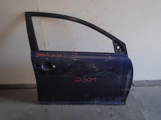 VRATA PREDNJI DESNA TOYOTA AVENSIS T25 03-