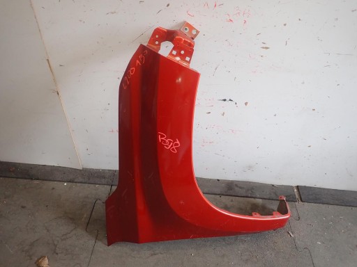 BLATOBRAN PREDNJI DESNI MITSUBISHI L200 2018-