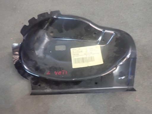 NOSAČ LAMPE FAROVI  LIJEVI ZADNJI SKODA YETI 5L6813327