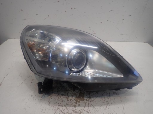 LAMPA FAR PREDNJI DESNI OPEL ZAFIRA B II BI-XENON