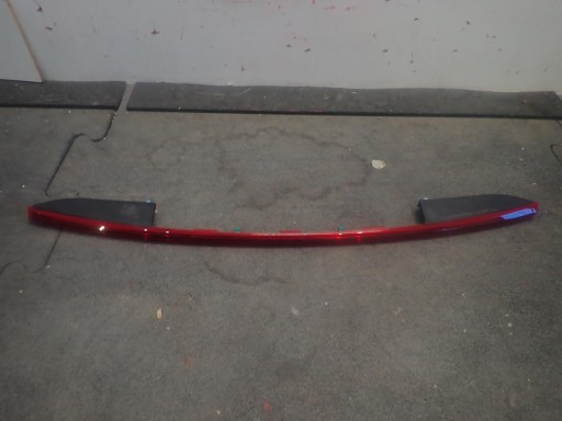 LAMPA FAR ZADNJI SREDNJA STOP HYUNDAI SANTA FE IV REDIZAJN