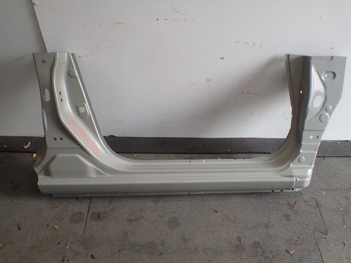 PRAG DESNI OPLATA GOLI NISSAN MICRA K13 10-17