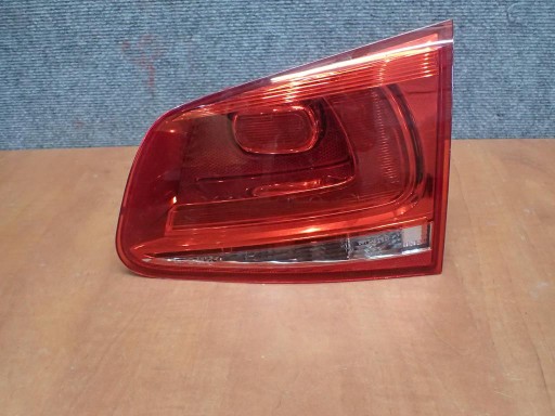 LAMPA FAR ZADNJI ZADNJA  DESNI ZA GEPEKA VW TOUAREG 10-