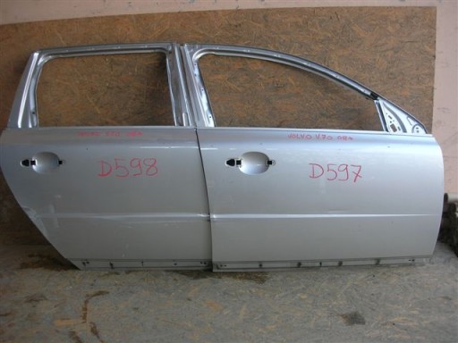 VRATA ZADNJI ZADNJA DESNA VOLVO V70 08-