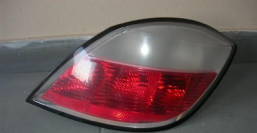 LAMPA FAR ZADNJI ZADNJA  DESNI OPEL ASTRA H III HATCHBACK (OBIČNI) 04-09